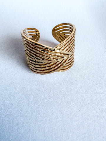 Valeria Gold French Cross Court Feel Wide Face Ring