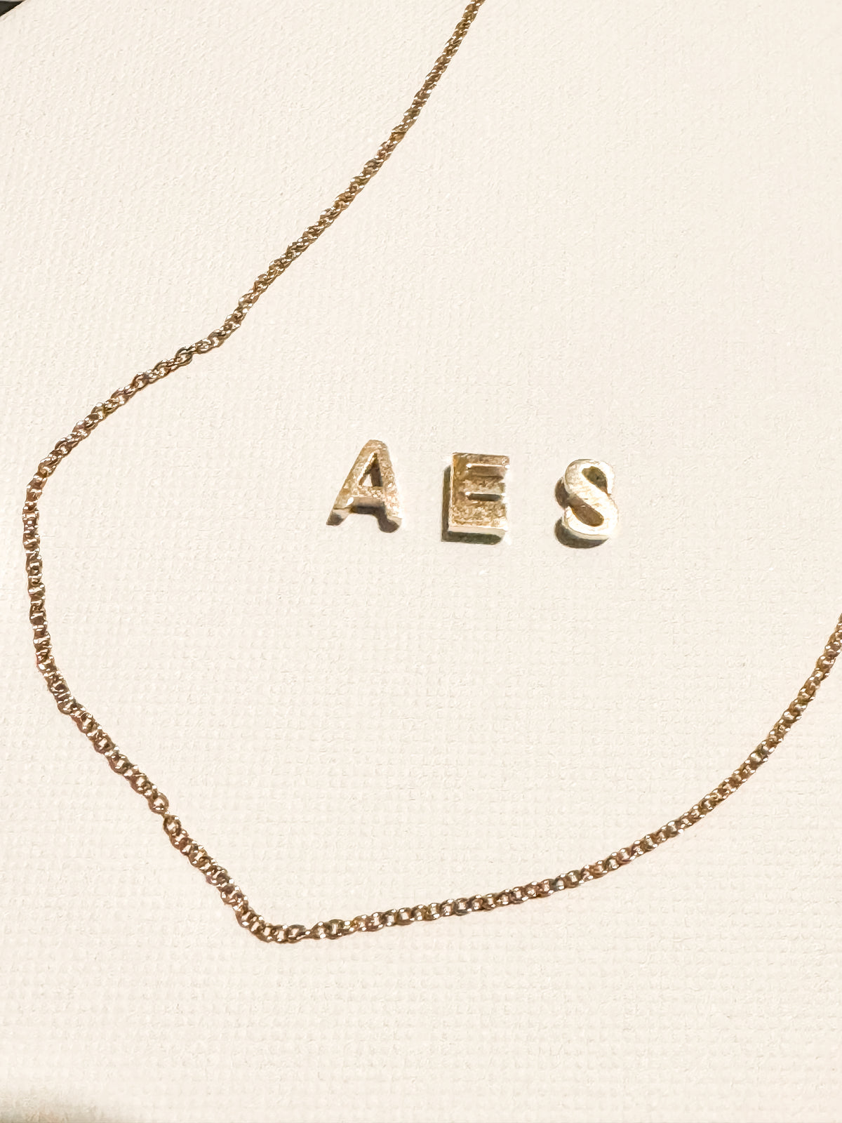 Delicate rose gold necklace