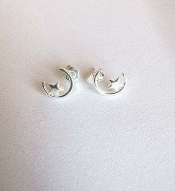 Hera Tiny Star and Moon Silver Stud Earrings