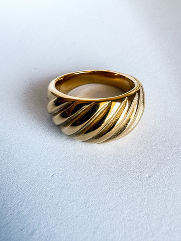 Sawyer Beveled Textured Ribbed Wide Face Gold Ring