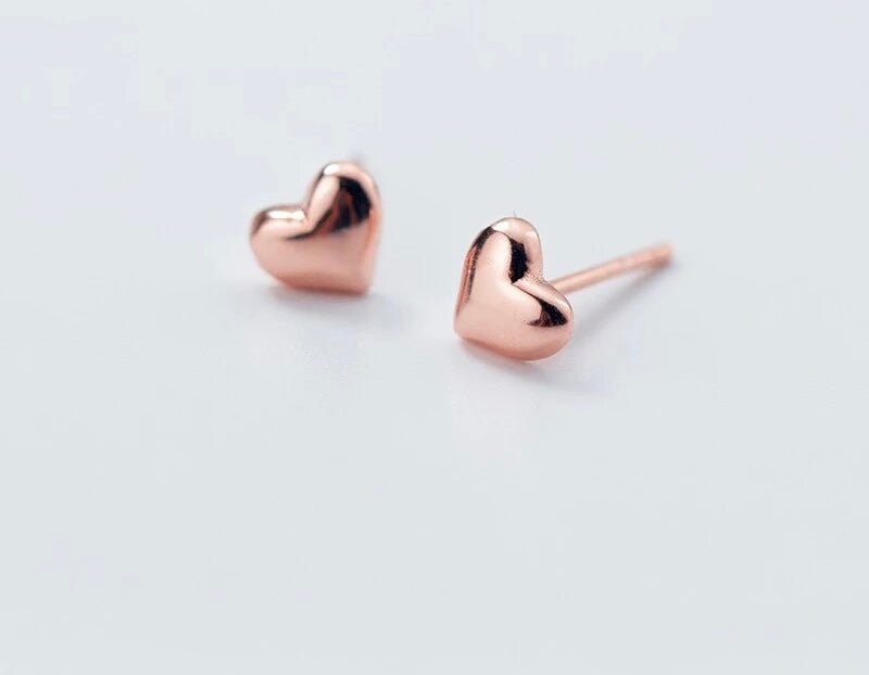 Lovely Tiny Heart Stud Earrings - Rose Gold