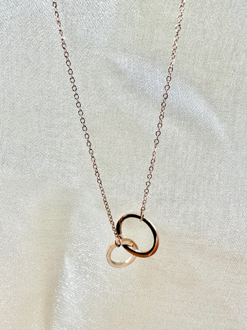 Vicky Rose Gold Necklace