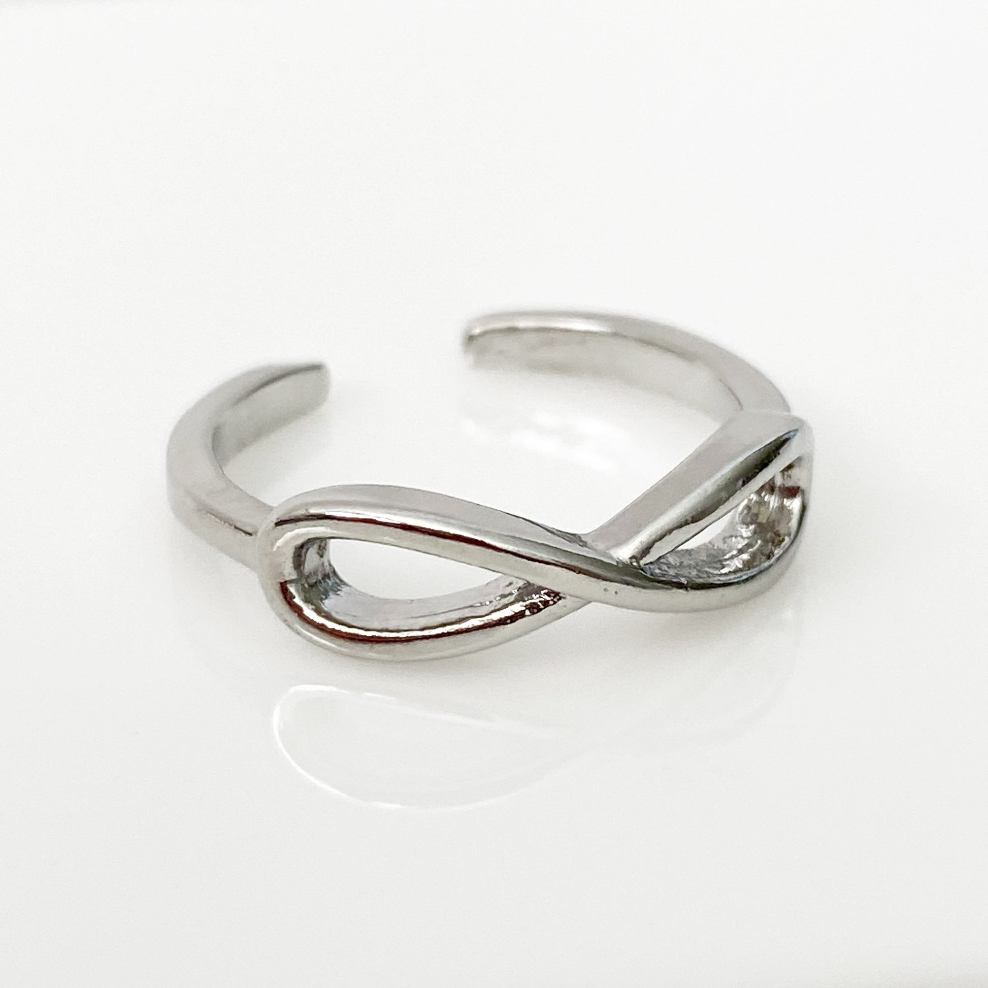 Infinity Silver Toe Ring - Blush & Co.