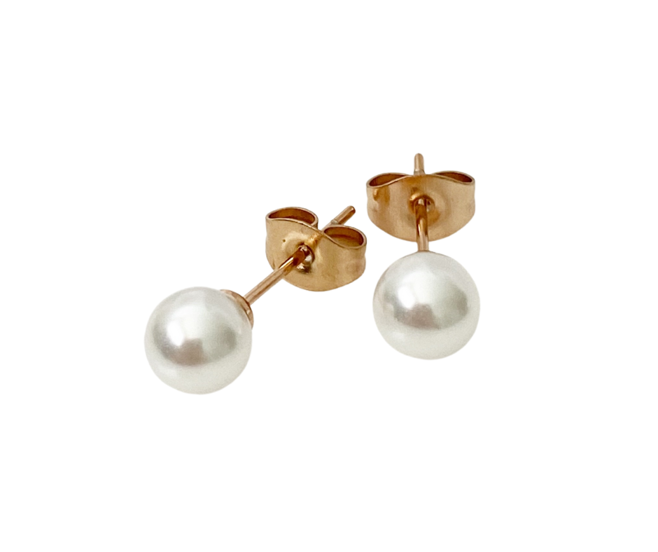 Pearl Stud Earrings - Blush & Co.